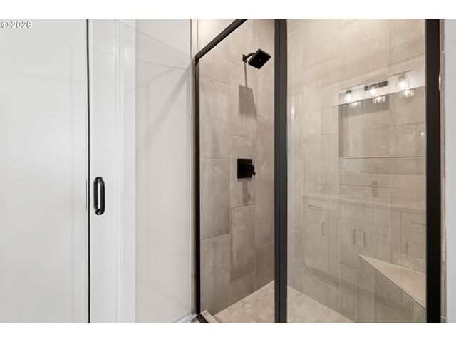 6043 Se JURA St, Hillsboro, OR 97123