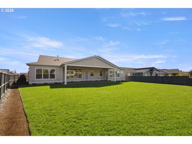 6043 Se JURA St, Hillsboro, OR 97123