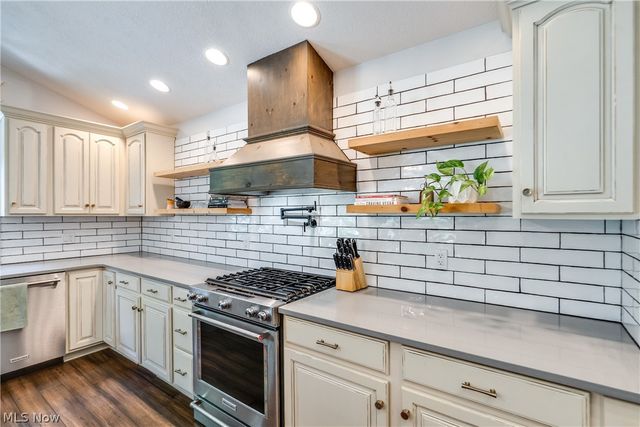 5560 East Boulevard NW, Canton, OH 44718