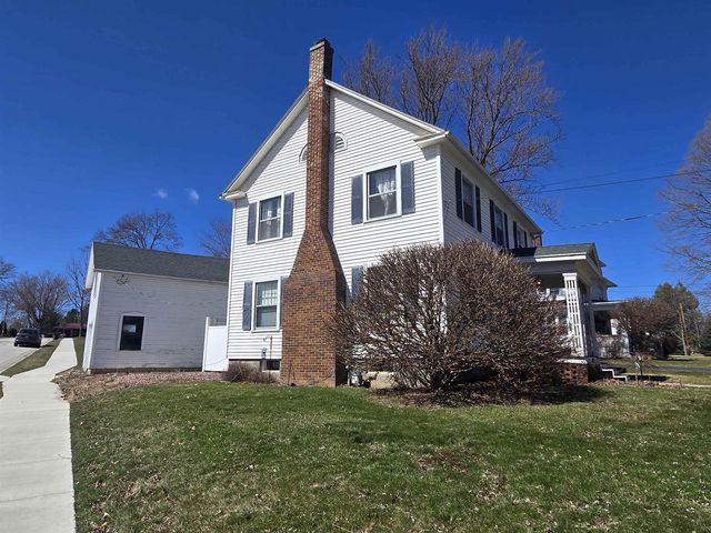 605 W Madison Street, Lake Mills, WI 53551