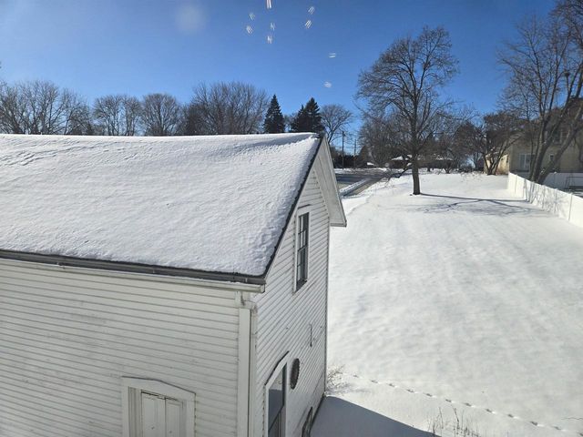 605 W Madison Street, Lake Mills, WI 53551