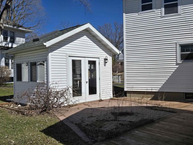 605 W Madison Street, Lake Mills, WI 53551