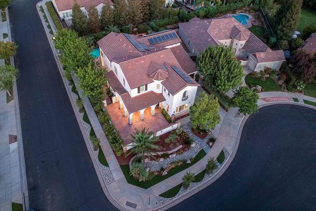 3770 Serena Avenue, Clovis, CA 93619