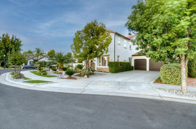 3770 Serena Avenue, Clovis, CA 93619