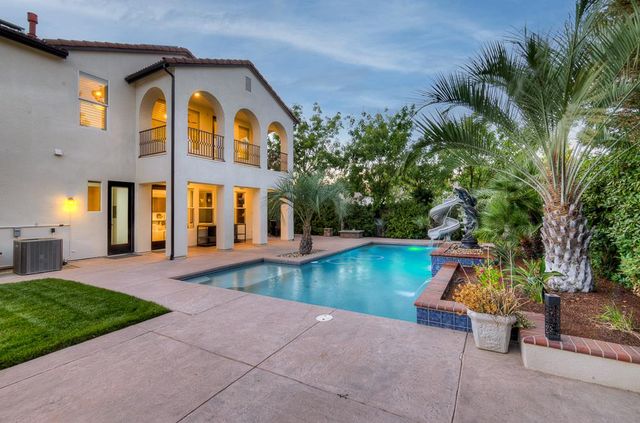3770 Serena Avenue, Clovis, CA 93619
