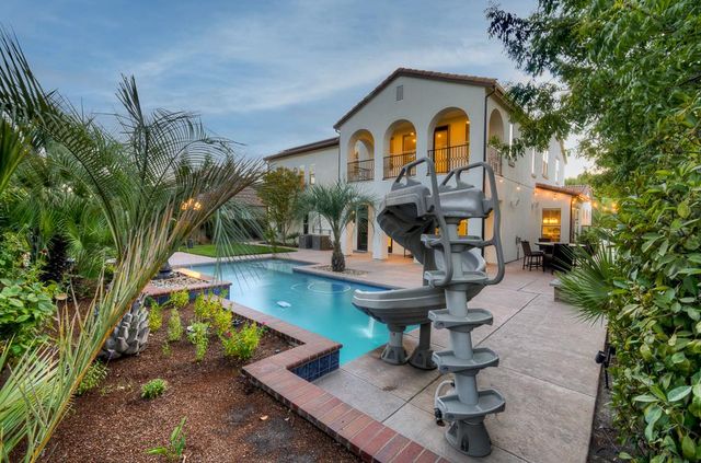3770 Serena Avenue, Clovis, CA 93619