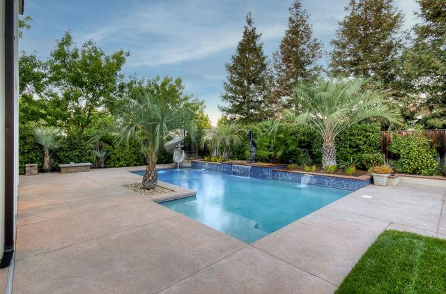 3770 Serena Avenue, Clovis, CA 93619