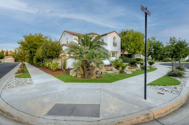 3770 Serena Avenue, Clovis, CA 93619