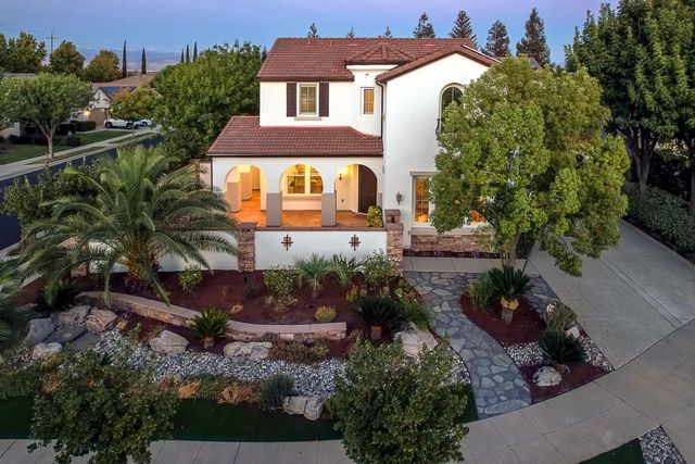 3770 Serena Avenue, Clovis, CA 93619