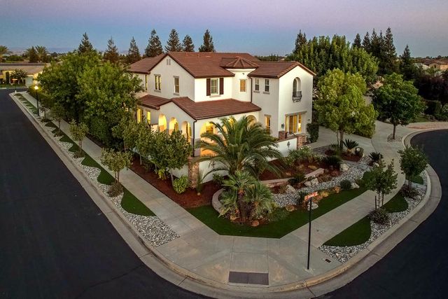 3770 Serena Avenue, Clovis, CA 93619