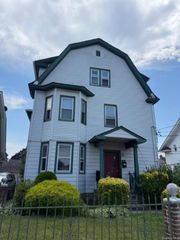 56 Cruikshank Avenue, Hempstead, NY 11550