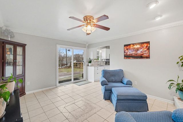 749 Meadow View Drive, Villa Hills, KY 41017