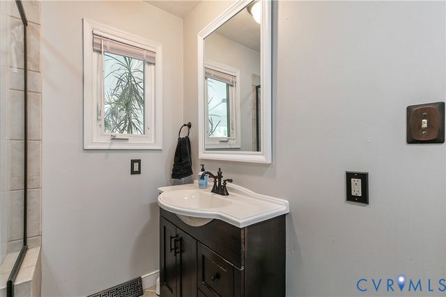 1590 Cardinal Woods Ln, Henrico, VA 23231