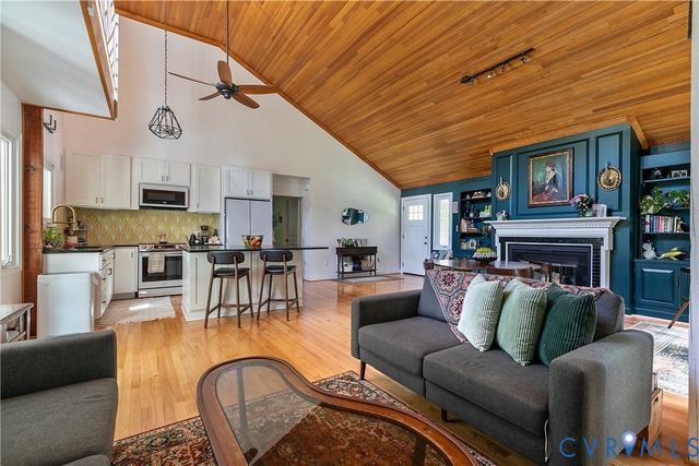 1590 Cardinal Woods Ln, Henrico, VA 23231