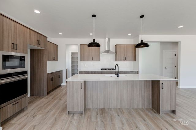 5459 W Yarnell St, Eagle, ID 83616