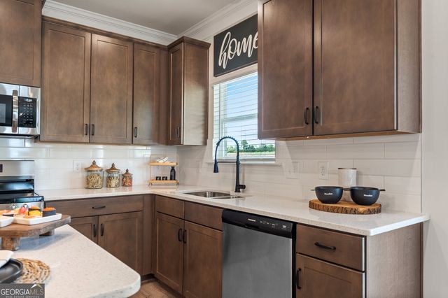 2 Silver Leaf Trail, Douglasville, GA 30134