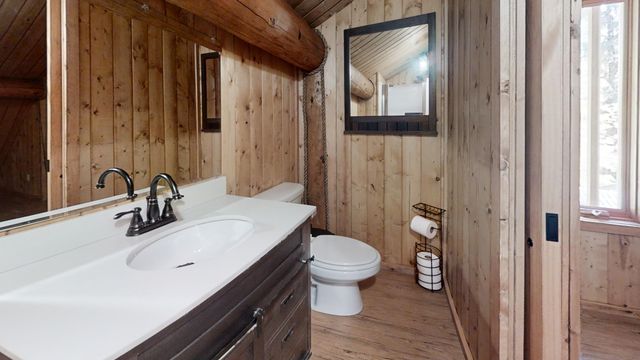 554 STEAMBOAT LANDING ROAD, North Pole, AK 99705