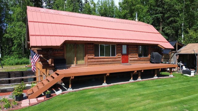 554 STEAMBOAT LANDING ROAD, North Pole, AK 99705