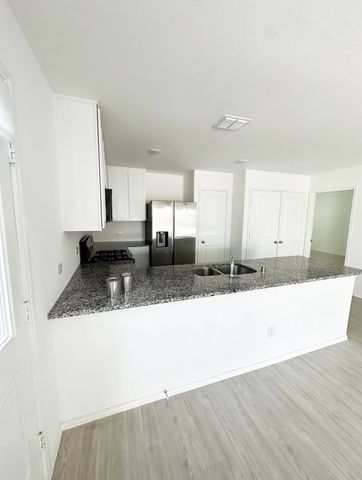 11906 Hermosa Lane, Justin, TX 76247