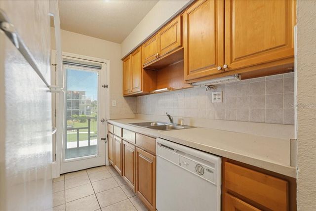 1700 6TH ST NW C24, Winter Haven, FL 33881