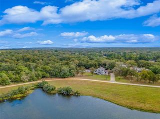 30 Cherokee Drive, Hilltop Lakes, TX 77871