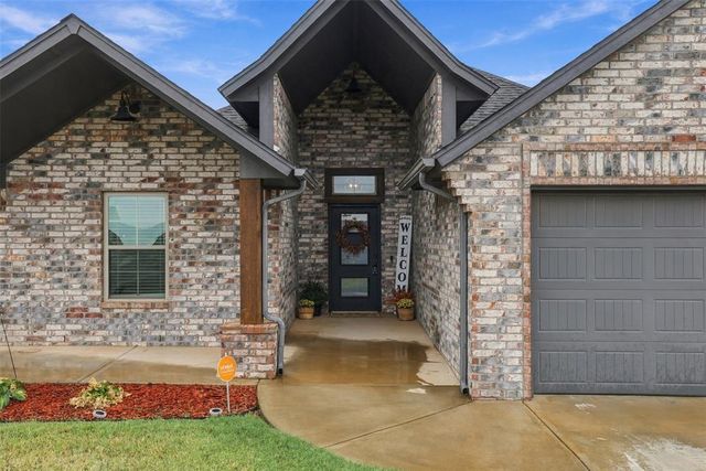 10601 Wild Horse Creek Drive, Yukon, OK 73099