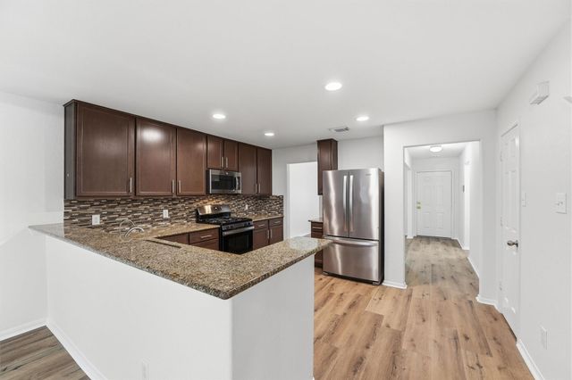 16417 Olive Sparrow Drive, Conroe, TX 77385