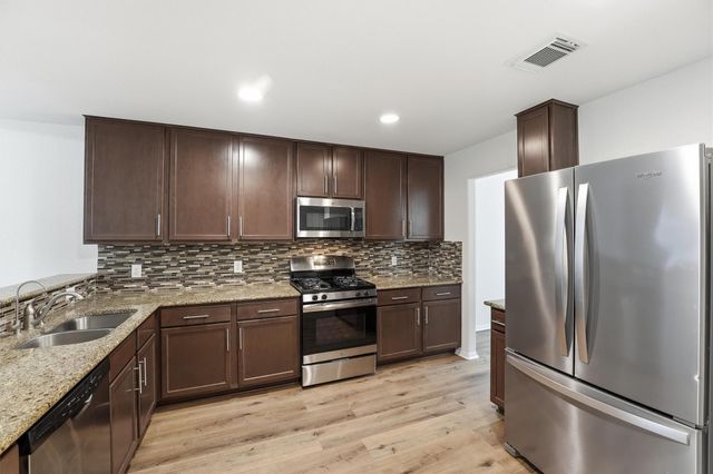 16417 Olive Sparrow Drive, Conroe, TX 77385