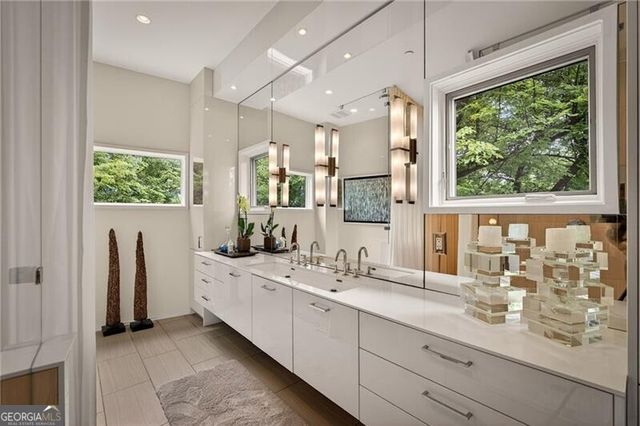 281 15th Street NE 302, Atlanta, GA 30309