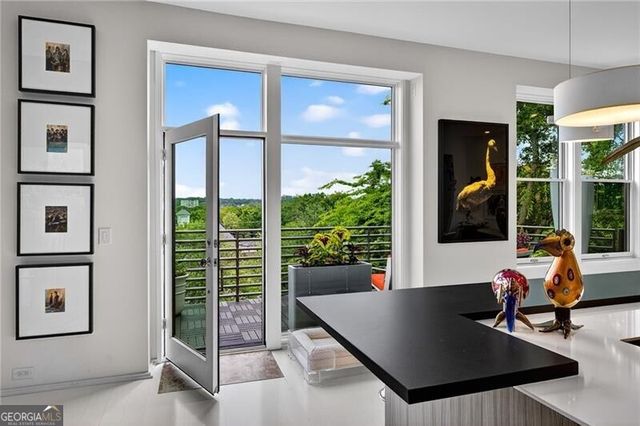 281 15th Street NE 302, Atlanta, GA 30309