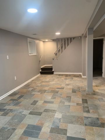 10215 S Emerald Avenue, Chicago, IL 60628