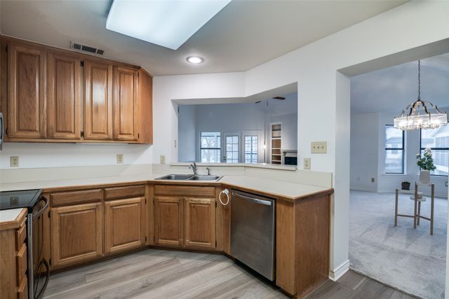 9939 Waterfront Trail, Rowlett, TX 75087