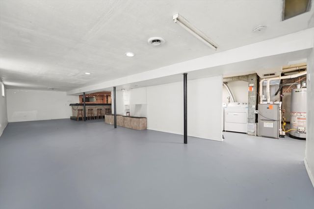 2940 W 83rd Street, Chicago, IL 60652