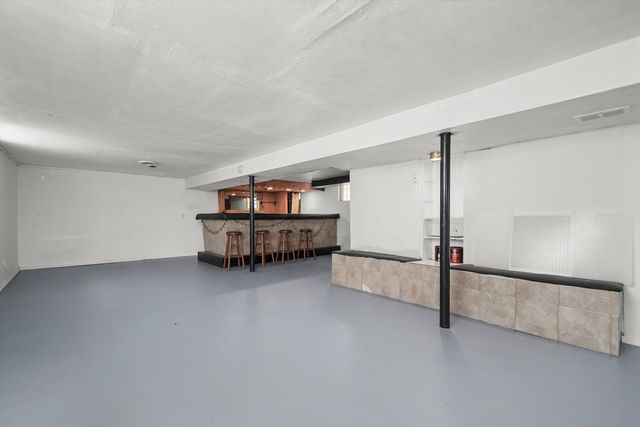 2940 W 83rd Street, Chicago, IL 60652