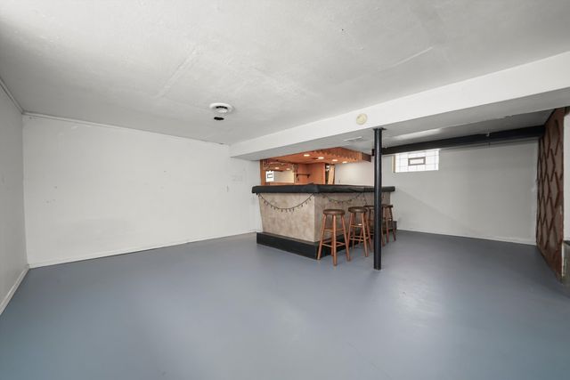 2940 W 83rd Street, Chicago, IL 60652
