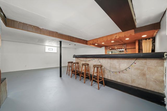 2940 W 83rd Street, Chicago, IL 60652
