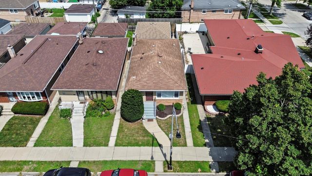 2940 W 83rd Street, Chicago, IL 60652