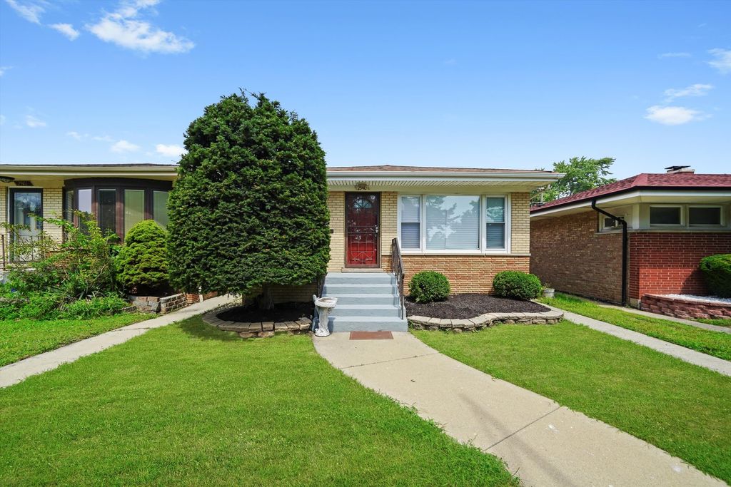 2940 W 83rd Street, Chicago, IL 60652