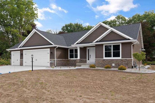 3520 Fox Chase Drive, Bristol, IN 46507