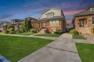 5026 W Fletcher Street, Chicago, IL 60641
