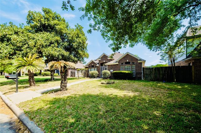 13350 Balcrest Drive, Houston, TX 77070