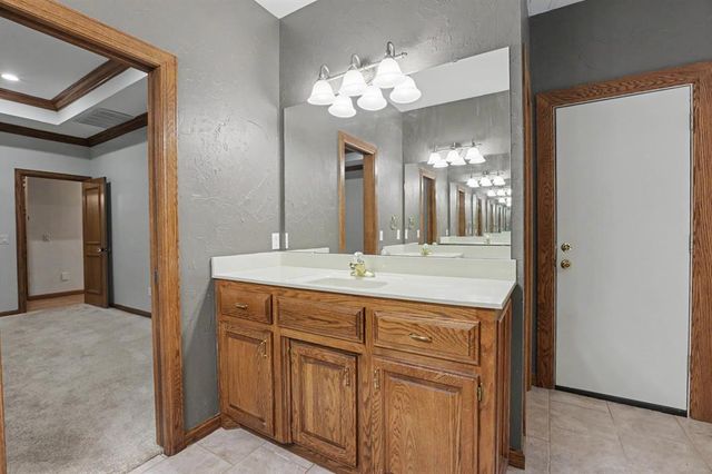 10025 Hidden Hollow Lane, Oklahoma City, OK 73151