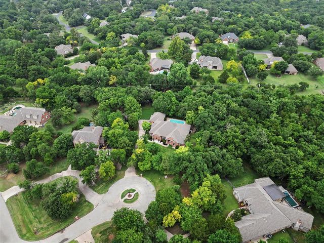 10025 Hidden Hollow Lane, Oklahoma City, OK 73151