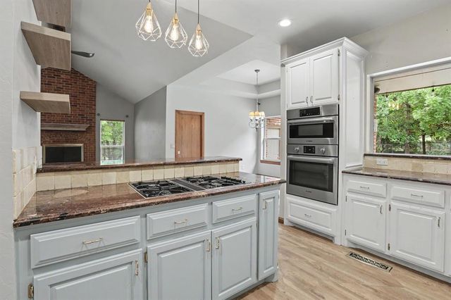 10025 Hidden Hollow Lane, Oklahoma City, OK 73151