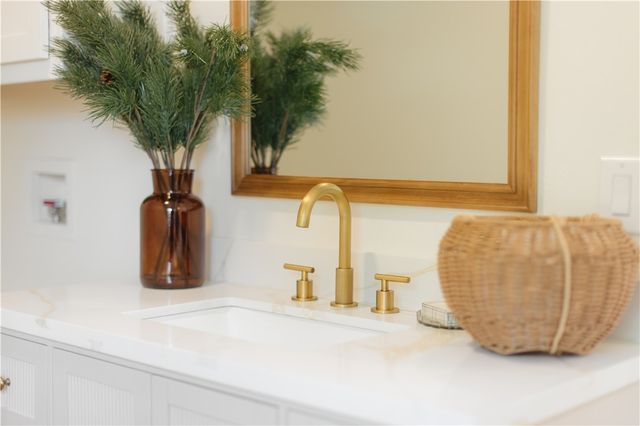 2 Granshire Lane, Bella Vista, AR 72714