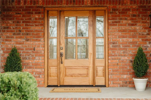 2 Granshire Lane, Bella Vista, AR 72714