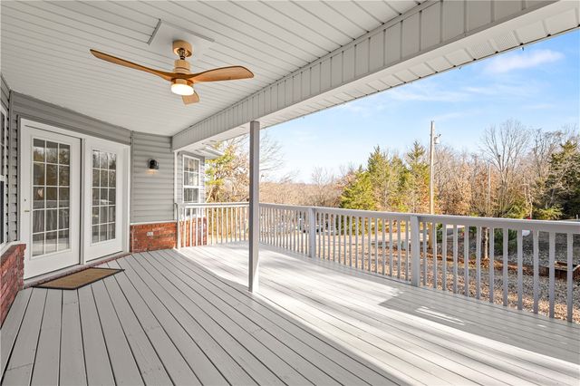 2 Granshire Lane, Bella Vista, AR 72714