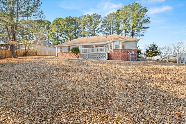 2 Granshire Lane, Bella Vista, AR 72714