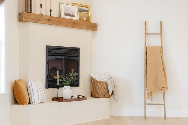 2 Granshire Lane, Bella Vista, AR 72714