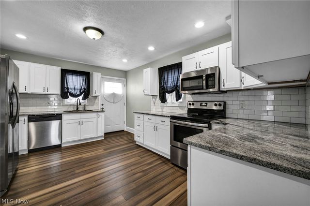 24801 Highland Road, Richmond Heights, OH 44143
